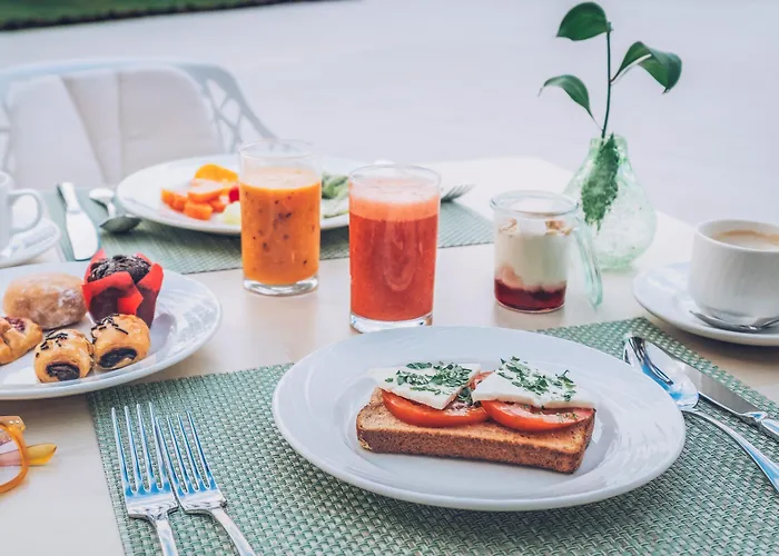 Iberostar Waves Bouganville Playa 阿德耶