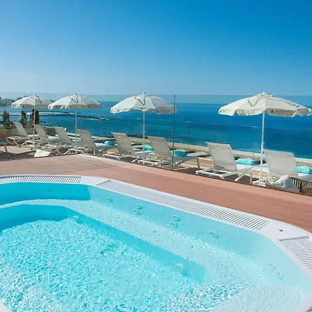 Отель Iberostar Waves Bouganville Playa 4*