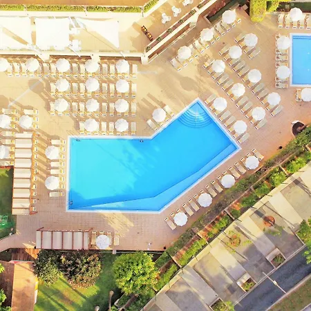 Отель Iberostar Waves Bouganville Playa