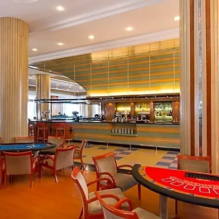 Iberostar Waves Bouganville Playa 酒店 阿德耶