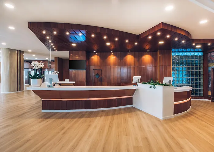 Iberostar Waves Bouganville Playa 아데제