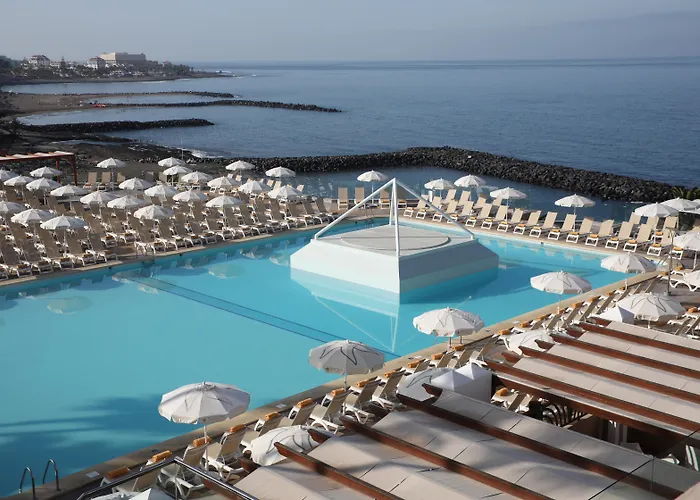 Iberostar Waves Bouganville Playa 호텔 아데제