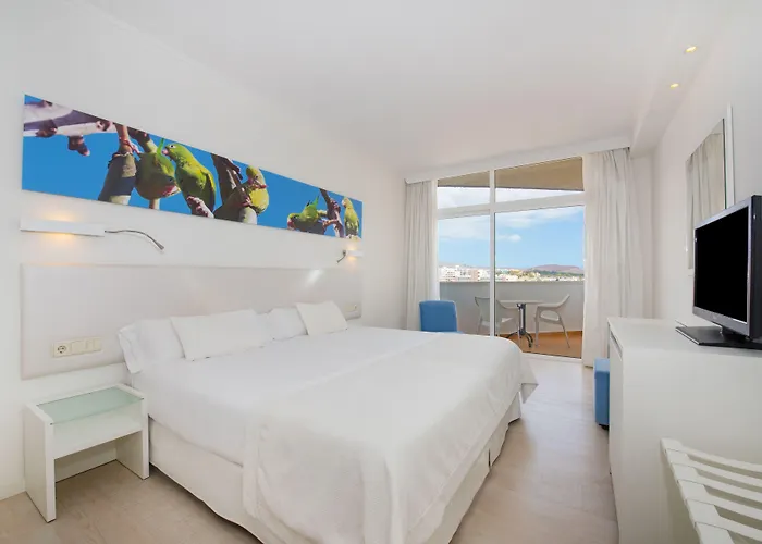 Iberostar Waves Bouganville Playa 아데제