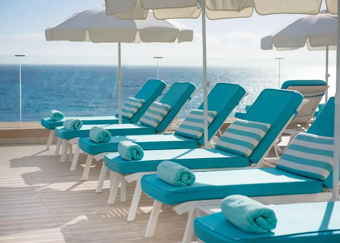 Iberostar Waves Bouganville Playa 아데제