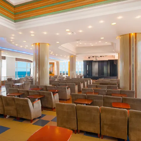 Iberostar Waves Bouganville Playa אדחה